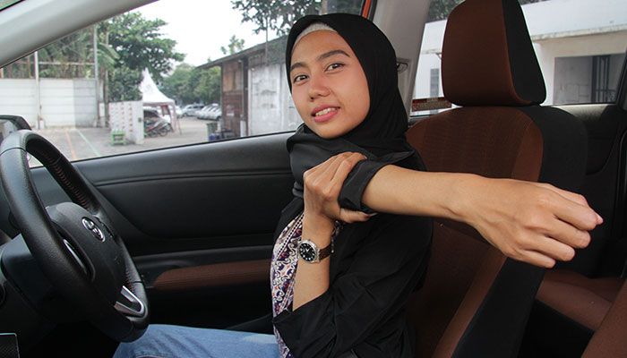 Mulai terasa mengantuk saat nyetir mobil, menepi dan lakukan peregangan