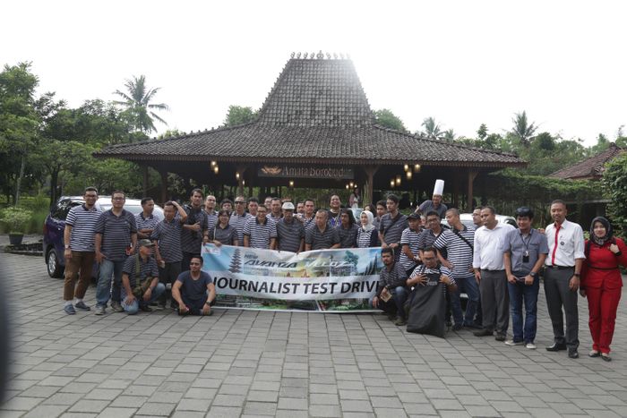 Jornalist Test Drive Toyota Avanza