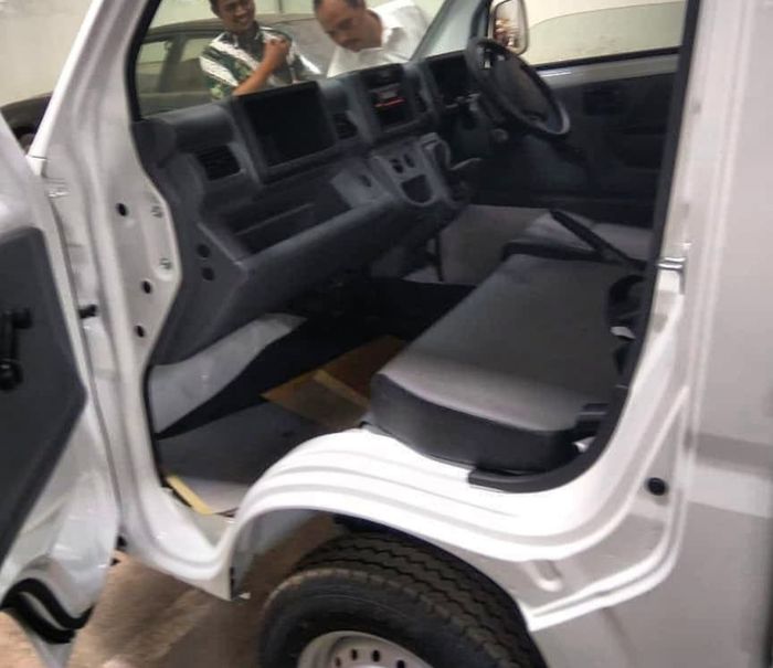 Spyshoot interior dari mobil yang diduga generasi baru carry pikap