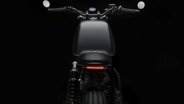 Dari belakang tampak padet banget