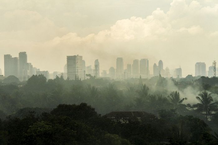 Standar Euro 4 diharapkan mampu membuat langit Jakarta dan Indonesia lebih ramah lingkungan.