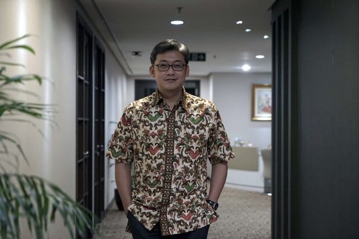 Niko Kurniawan, selaku Direktur Adira Finance