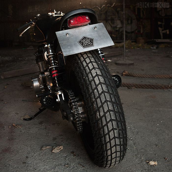 Kaki-kakinya ganti pakai Suzuki GSX-R