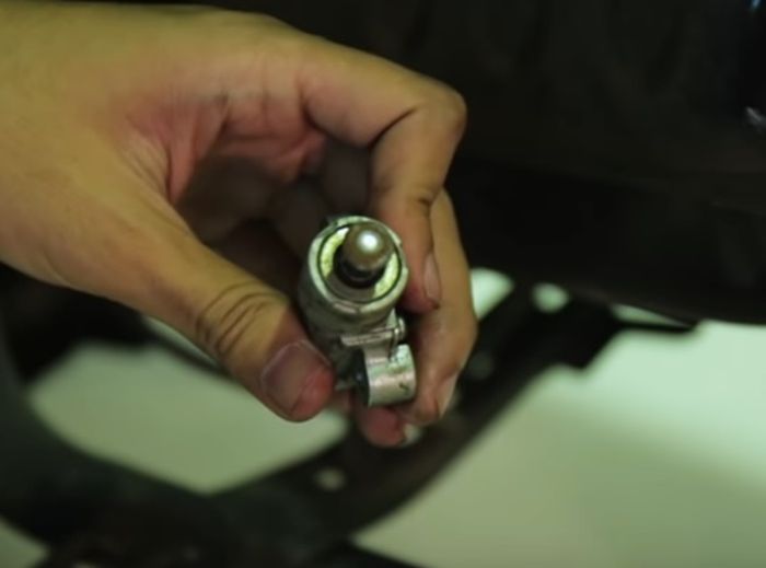 sensor standar samping di Yamaha NMAX