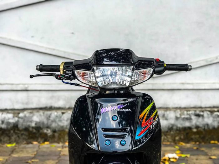 Honda Supra, bagian depan 