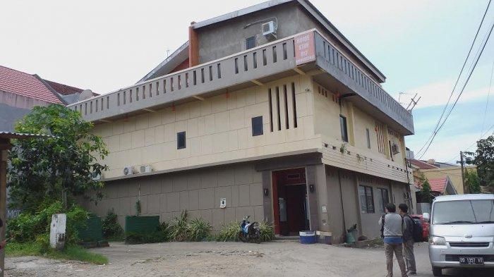 Indekos tempat kejadian