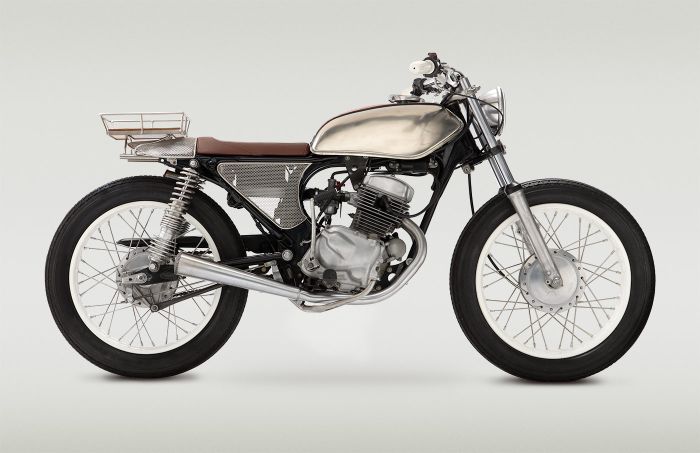 Motor ini juga bisa dipasangi keranjang biar makin unik