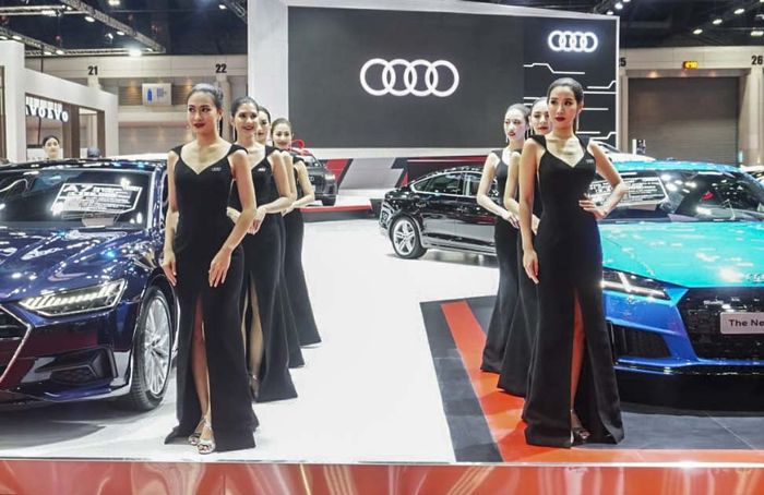 Usher di pameran otomotif Bangkok Motor Show 2019