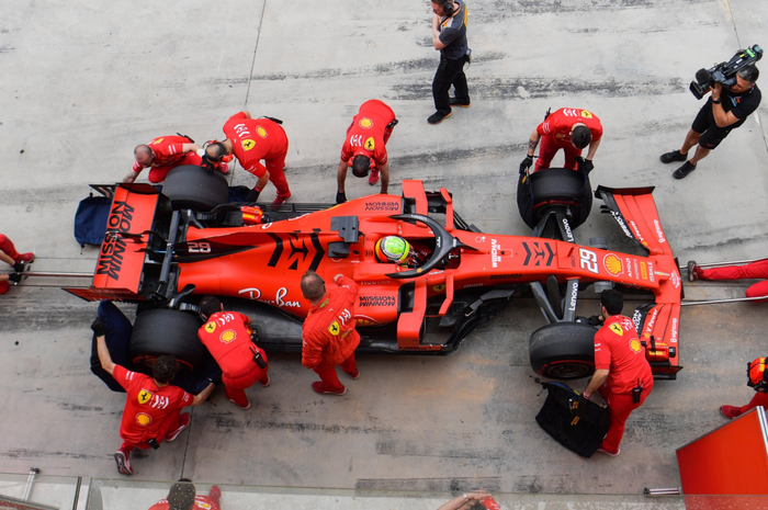 Mick Schumacher tes mobil F1 Ferrari