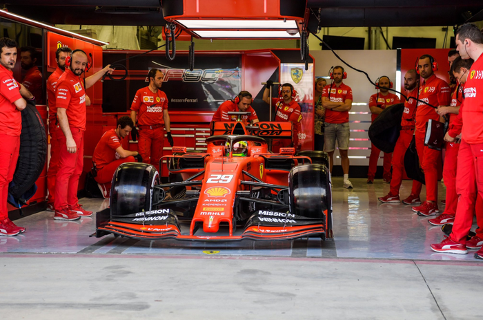 Mick Schumacher tes mobil F1 Ferrari