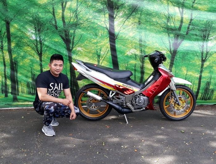 Iyo mengaku sempat kesulitan mencari komponen dan aksesoris asli motornya.