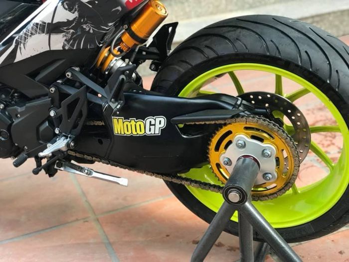 Kaki belakang Mono arm Ducati 848 