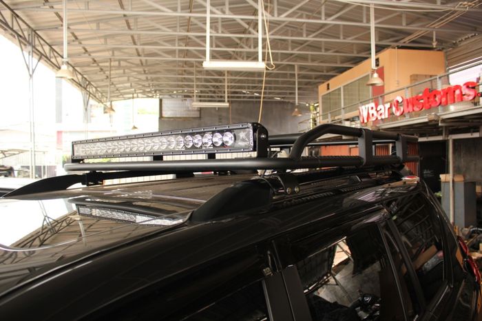 Roofrack custom untuk persiapan offroad