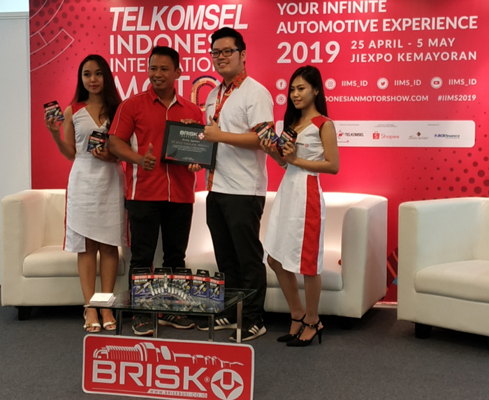 PT Brisk Busi Indonesia luncurkan busi terbarunya dengan nama Silver Racing dengan harga Rp 200 ribu untuk satu item.