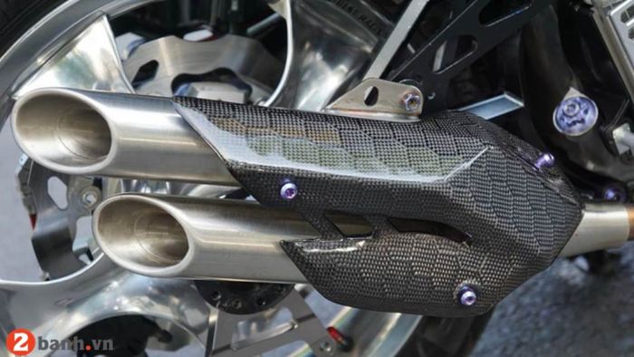 Knalpotnya pakai punya Benelli TNT 125