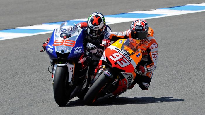 MotoGP Jerez 2013, Marc Marquez dan Jorge Lorenzo fight untuk podium 2