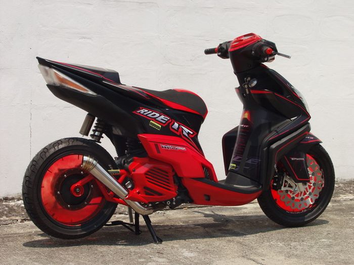 Beberapa bodi kustom pun ikut ditambahkan biar kelihatan kekar