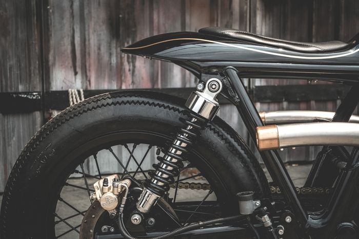 Bagian belakangnya seperti tanpa cacat sama sekali