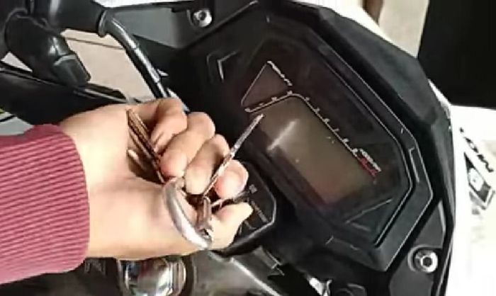 Honda Sonic 150R susah hidup ketika dikontak on