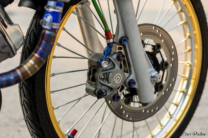 Kalipernya pakai Brembo loh