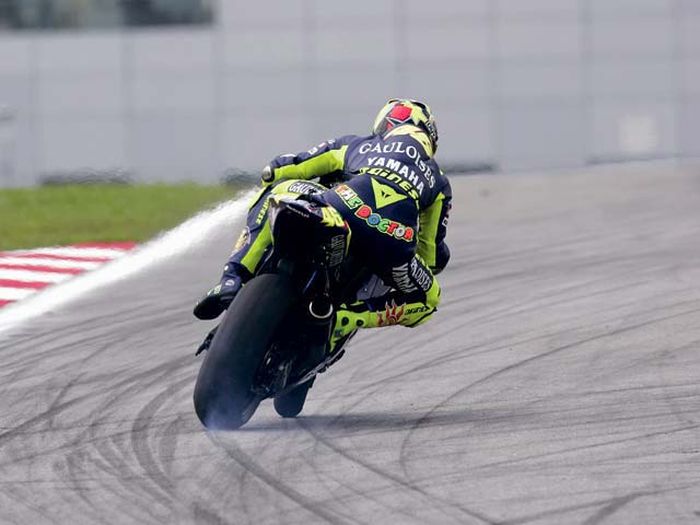 Valentino Rossi powerslide di MotoGP