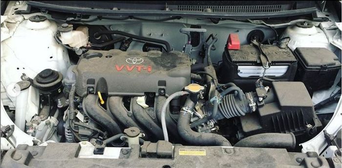 Kondisi mesin masih baru tapi tertutup debu