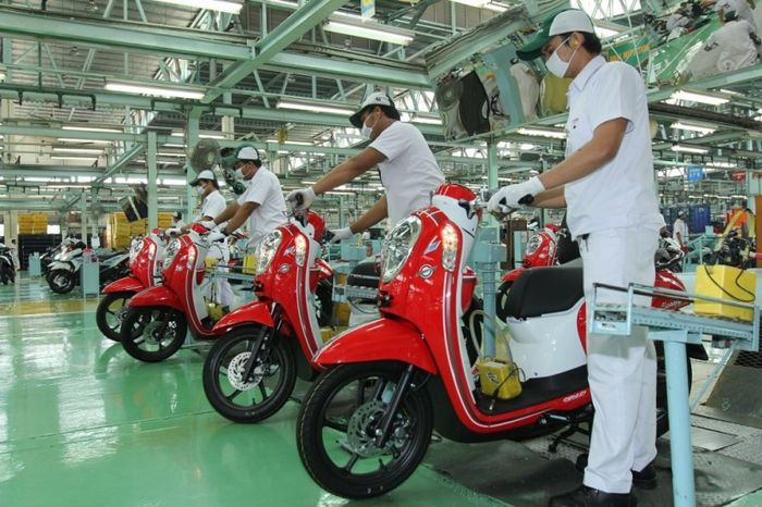 Proses perakitan Honda Scoopy