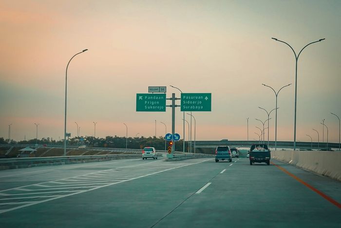 Indah kan suasana di Tol Pandaan-Malang