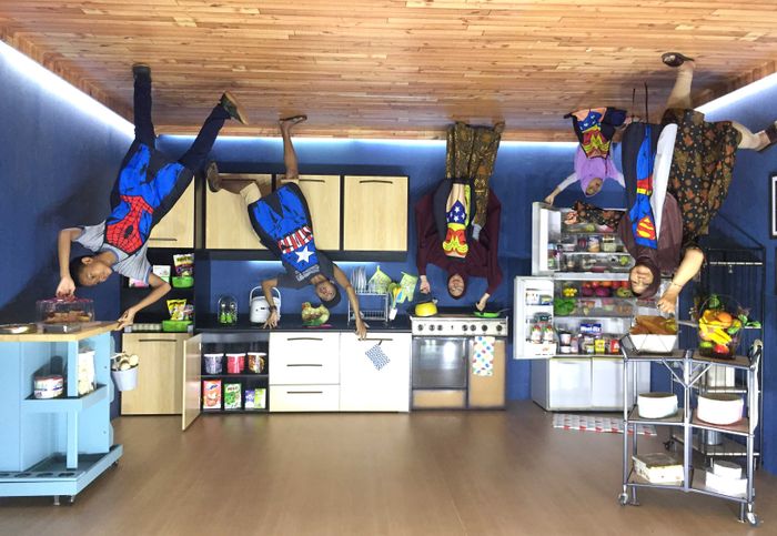 Kami berlima pun jadi ikutan gokil di D'WALIK Yogyakarta