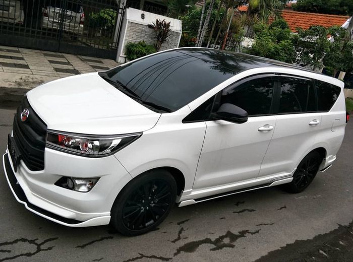 Pasang body kit anyar biar enggak kalah sama Venturer