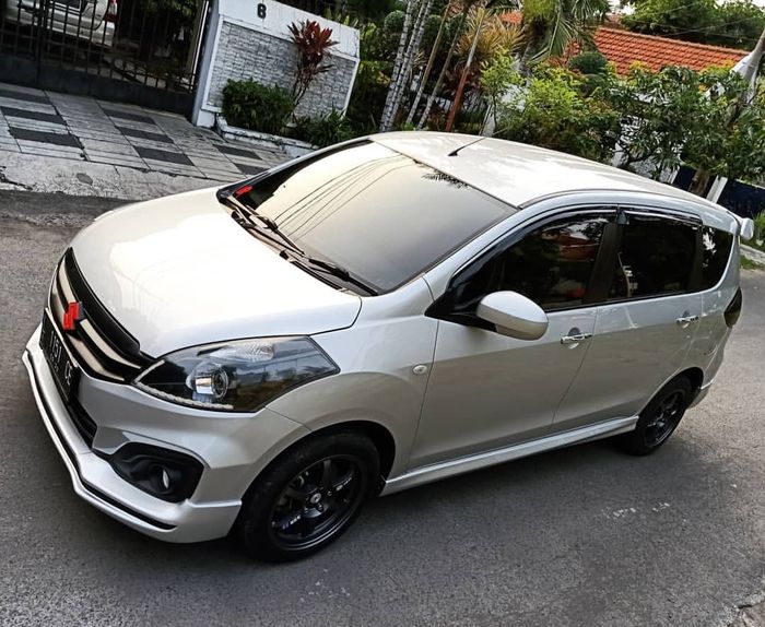 Body kit asal Surabaya untuk Ertiga lawas berbahan FRP