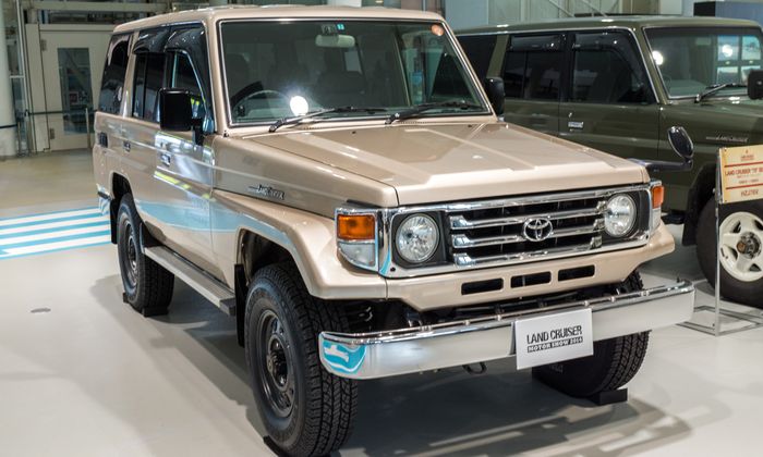 Toyota Land Cruiser 70