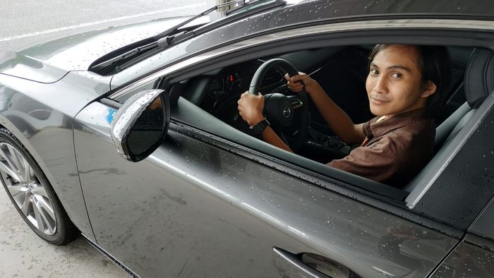 GridOto.com jajal langsung Mazda3 di Jepang (15/6)