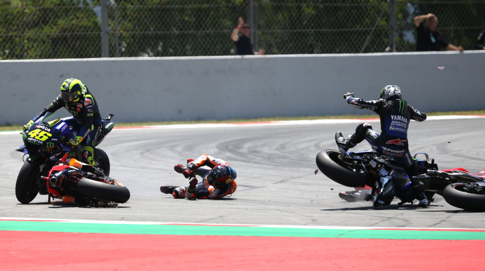 Crash lap ke-2 MotoGP Catalunya 2019