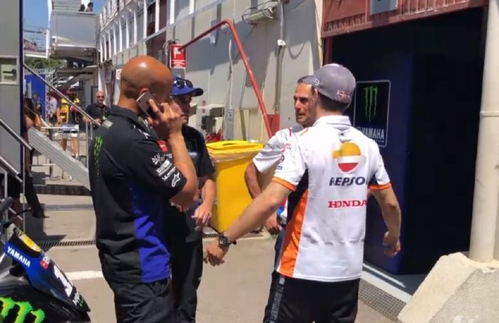 Alberto Puig dan Jorge Lorenzo mendatangi paddock Monster Energy Yamaha MotoGP 
