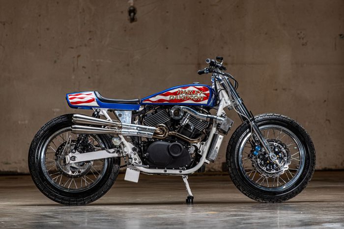 Supercharged (!) &ldquo;Evel XG&rdquo; by Colin Cornberg of Number 8 Wire Moto.