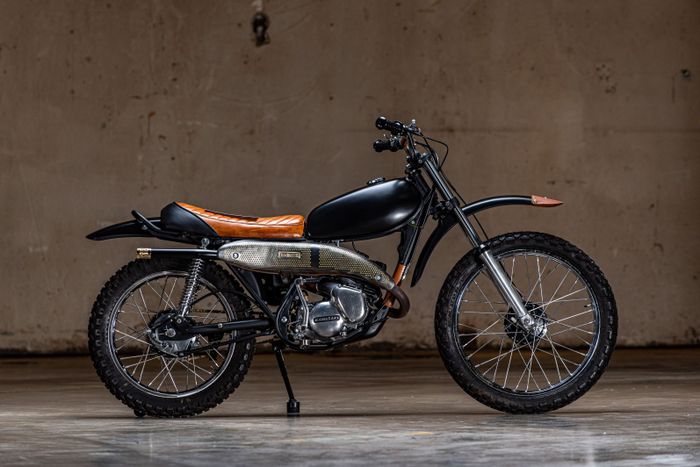 Kawasaki enduro / scrambler &mdash; builder unknown.