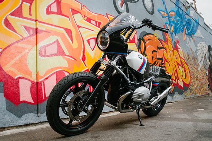 Garpu depan diganti dengan milik R nineT Urban G/S