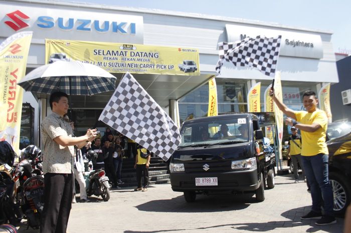 Acara pelepasan Tour ILMU New Carry Pick Up Makassar