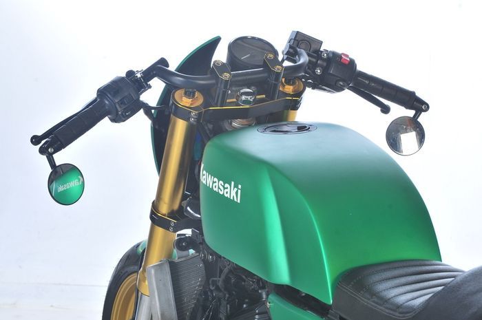 Tangki Ninja 250R Cafe Racer custom dari bahan plat besi