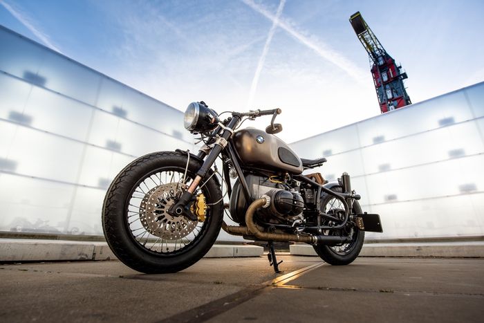 Hasilnya motor menawan dengan gaya lawas tapi berteknologi modern