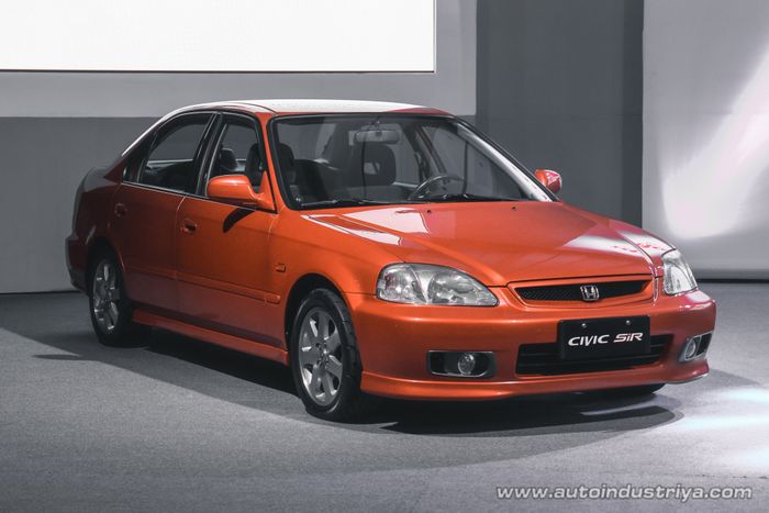 Warna passion orange sempat digunakan Honda SiR 1998-2001 di Filipina