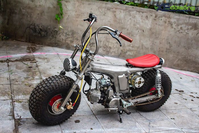 Honda CD50 jadi mungil tapi tetap menarik