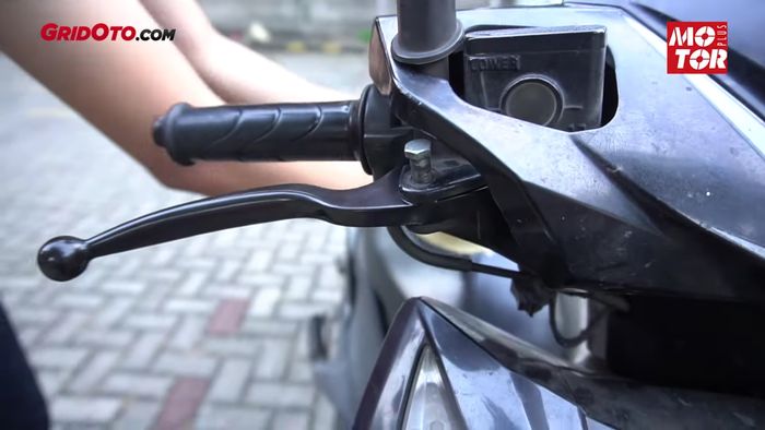 Video cara pasang handle rem di matic Honda