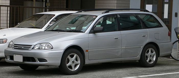 Toyota Caldina generasi kedua