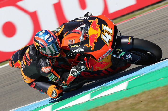 Brad Binder resmi naik ke kelas MotoGP bersama tim Tech3-KTM