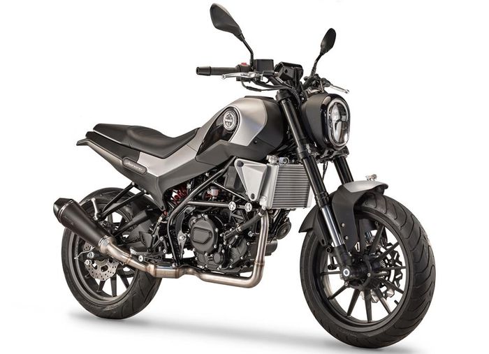 Benelli Leoncino 250 yang akasn diperkenalkan pada GIIAS 2019