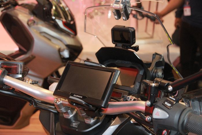 Modifikasi Honda ADV 150 