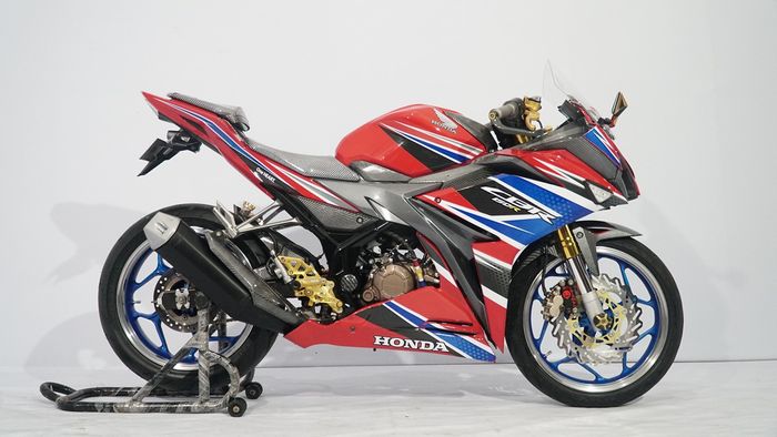 Juara 3 HMC Solo 2019 kelas Sport Fairing