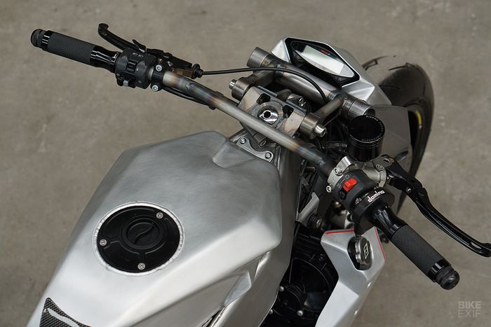 Setang juga hasil kustom